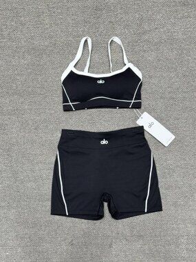 ALO Strappy Tank & Shorts Set — Sports & Yoga (Size M)